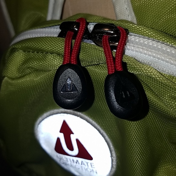 Ultimate Direction Backpack - Picture 3 of 5